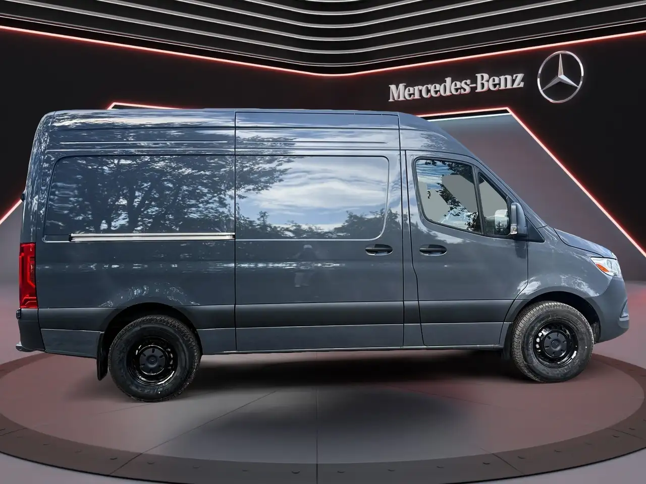 Mercedes-Benz Sprinter - Image 9
