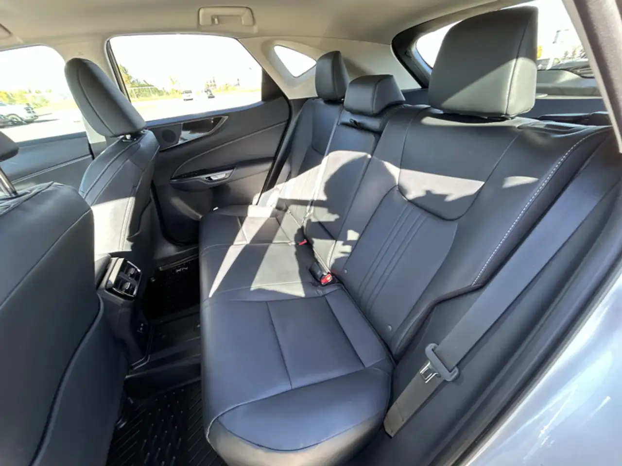 Lexus NX - Image 24