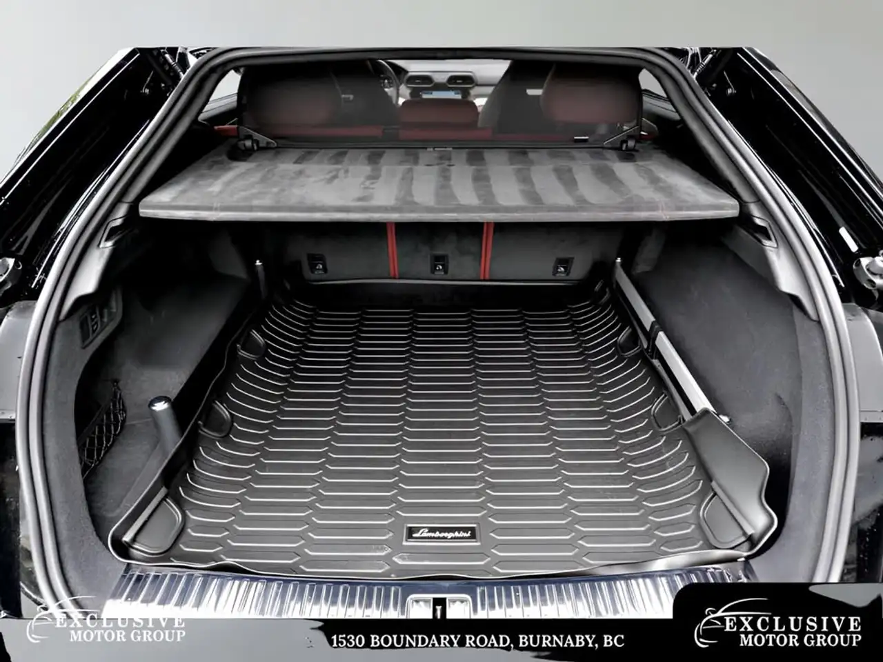 Lamborghini Urus - Image 20