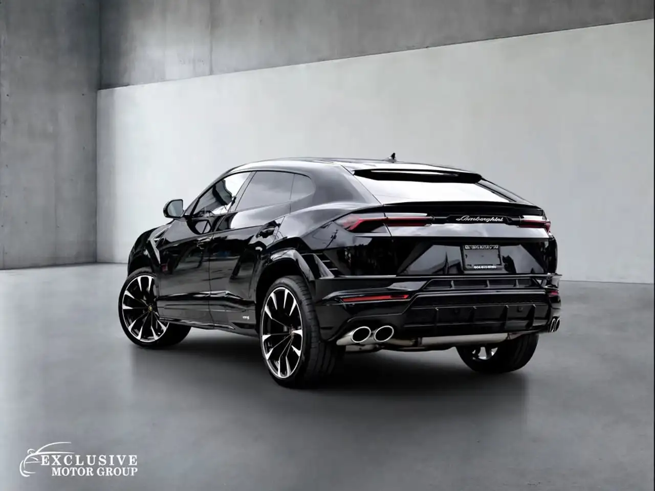 Lamborghini Urus - Image 5