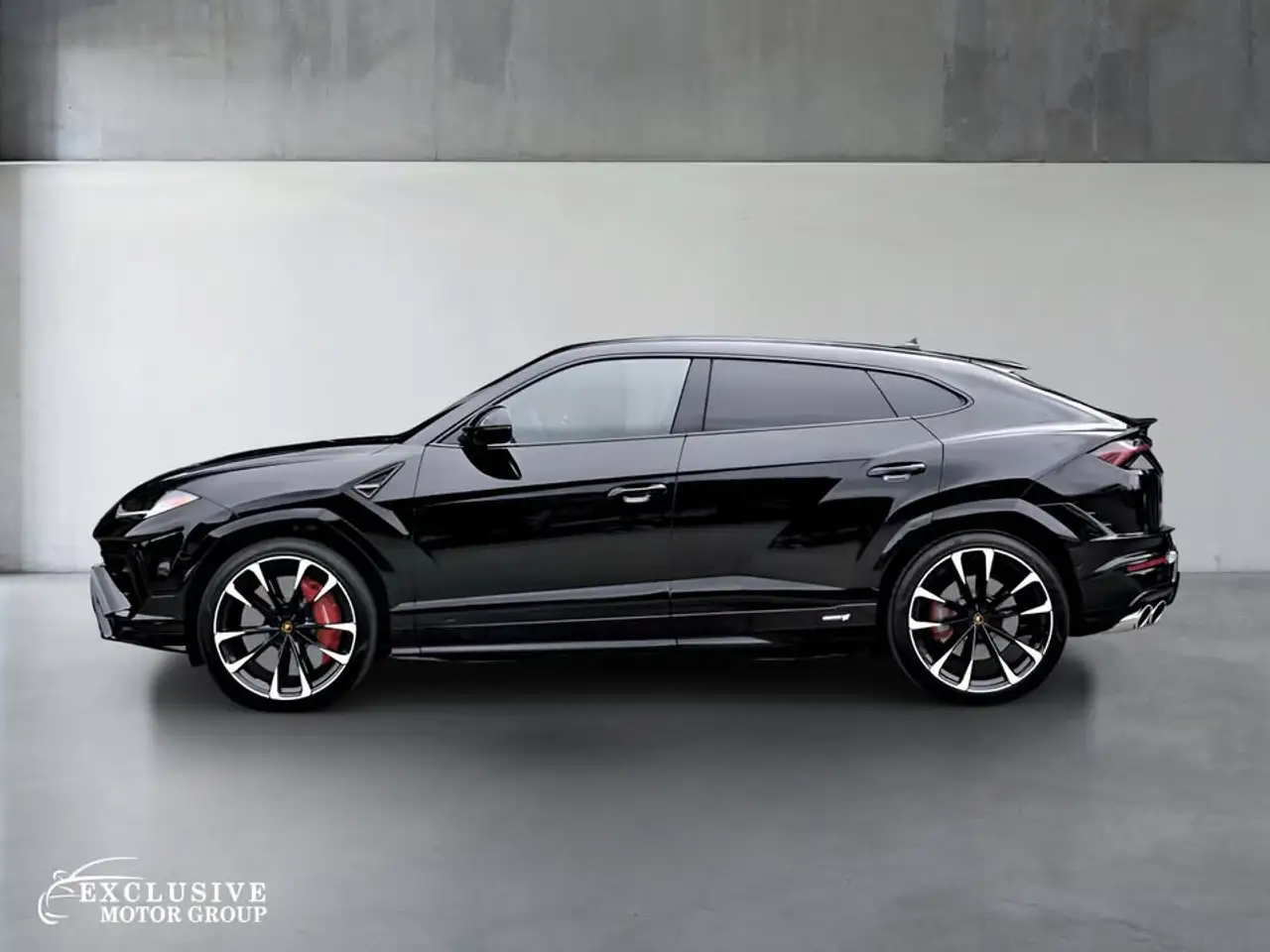 Lamborghini Urus - Image 6