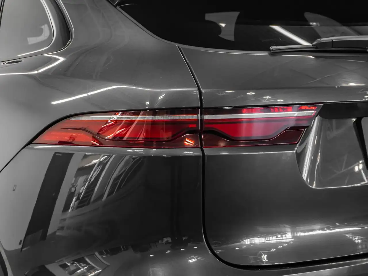 Jaguar F-Pace - Image 14