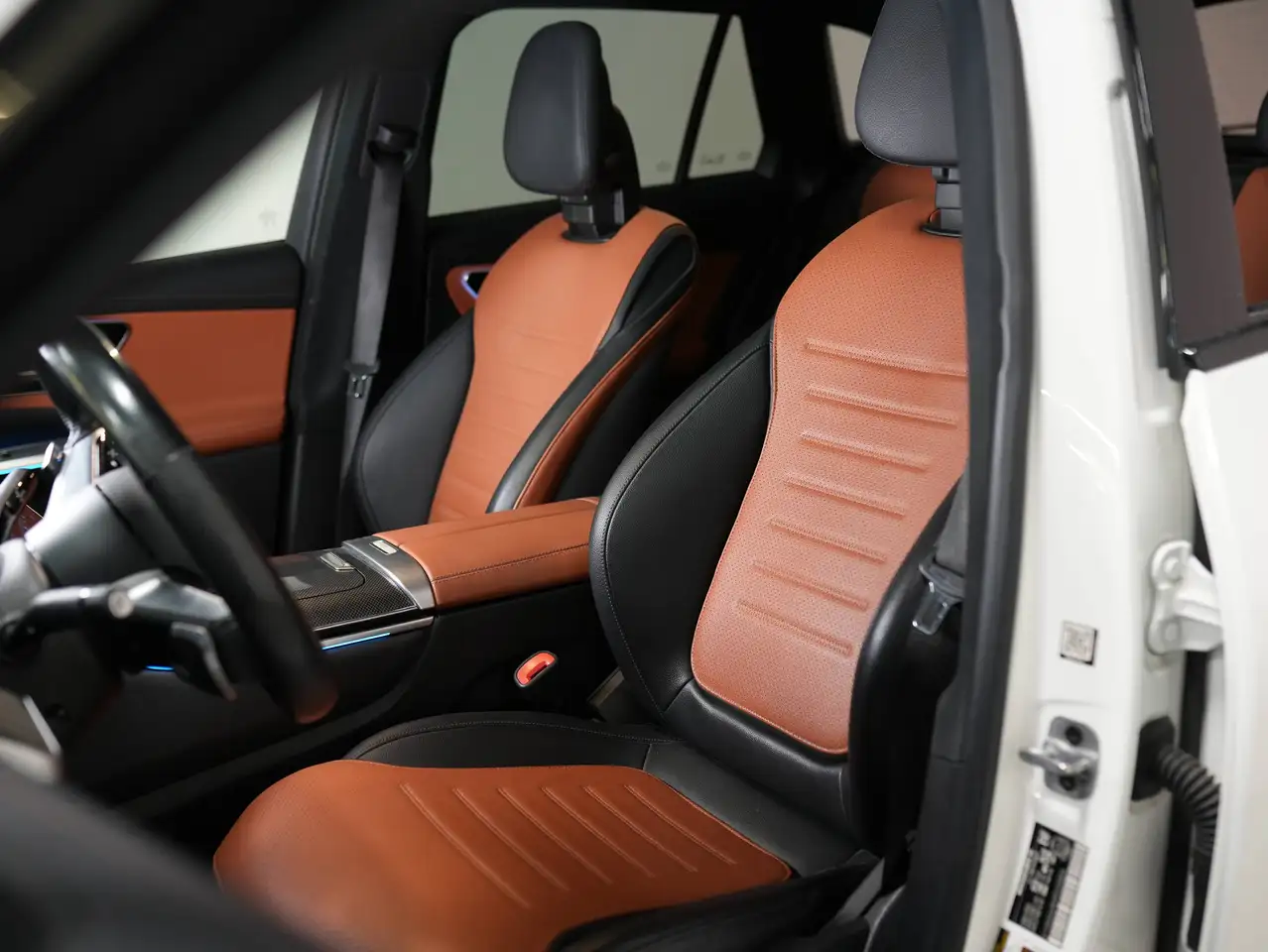 Mercedes-Benz GLC - Image 19