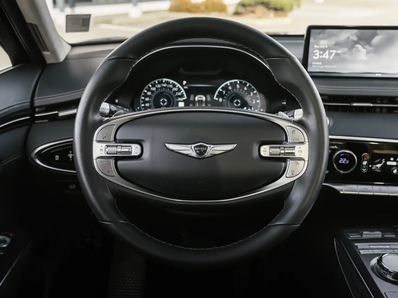 Genesis GV70 - Image 12