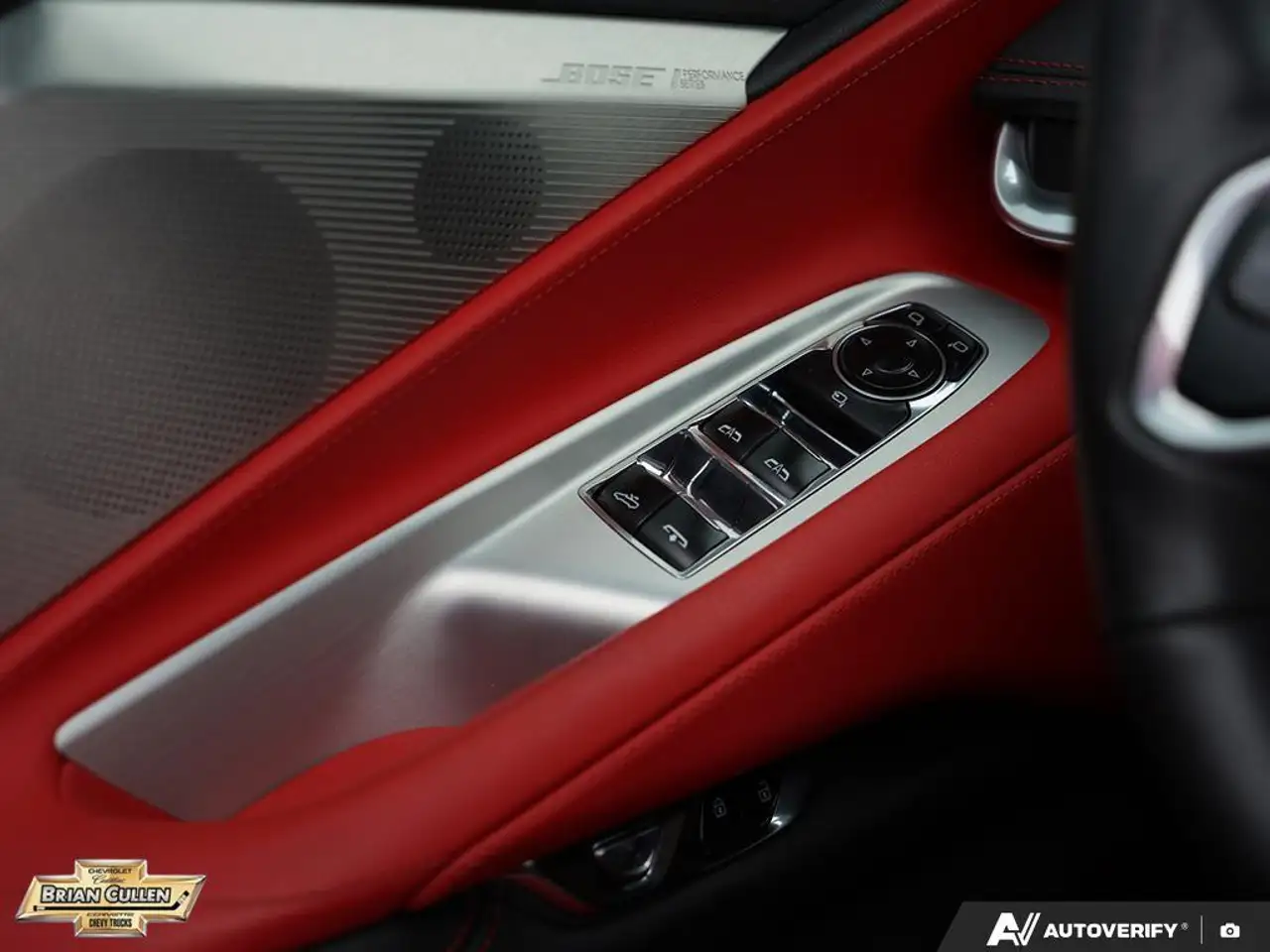 Chevrolet Corvette - Image 17