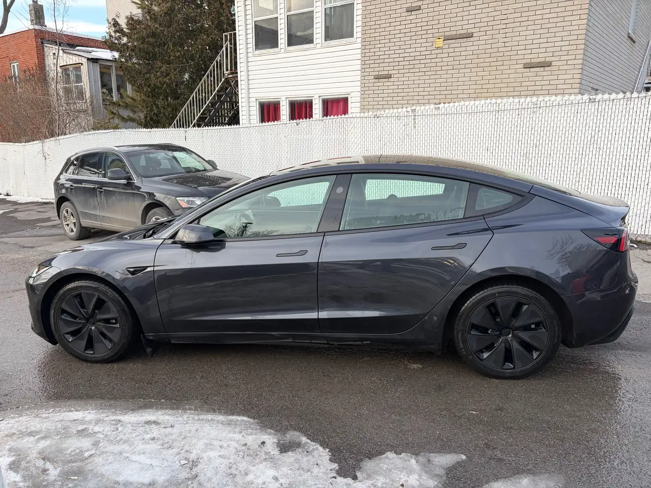 Tesla Model 3 - Image 5