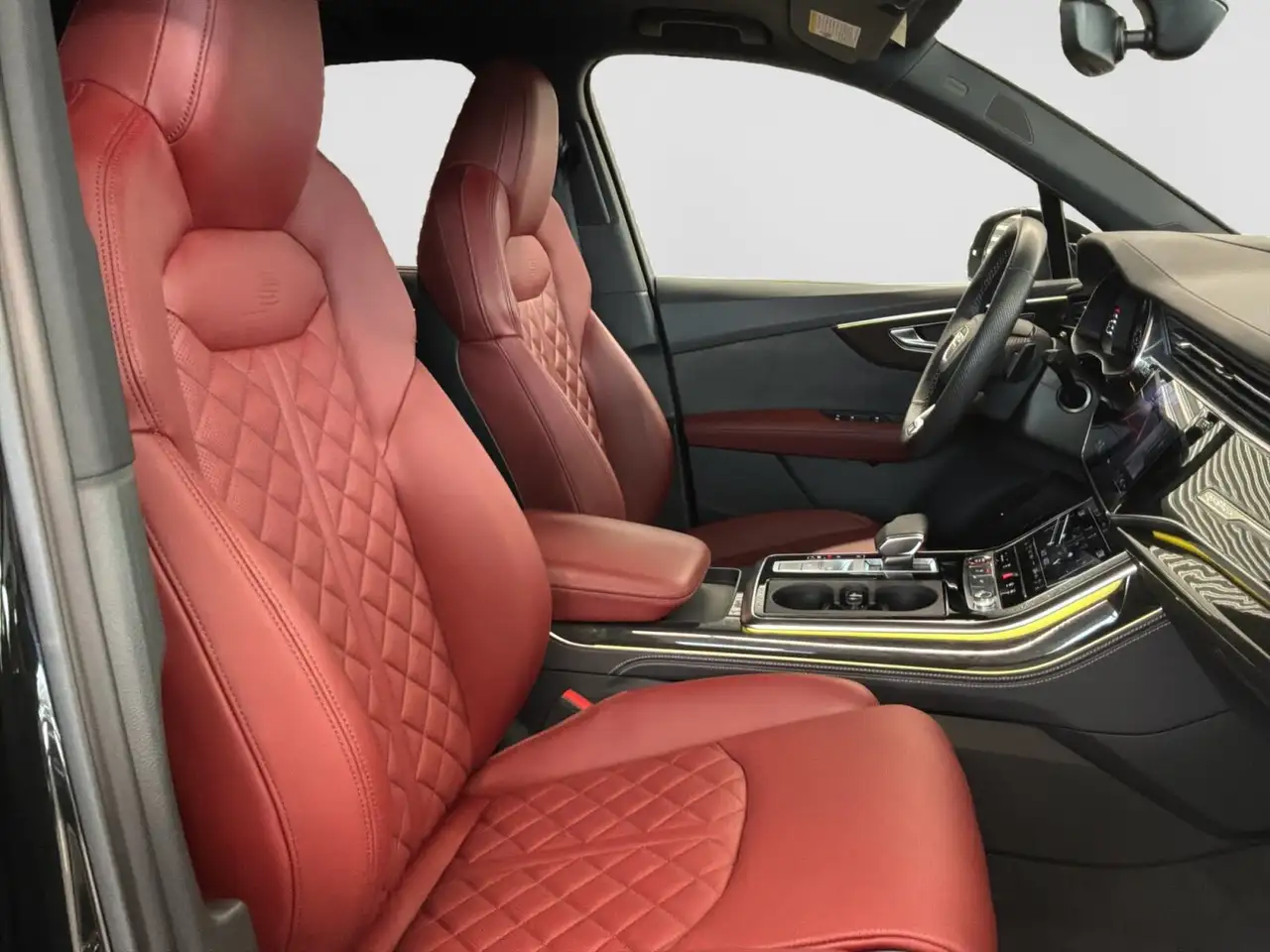 Audi SQ7 - Image 18