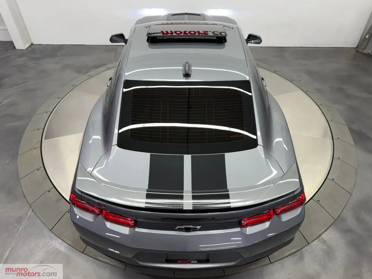 Chevrolet Camaro - Image 10