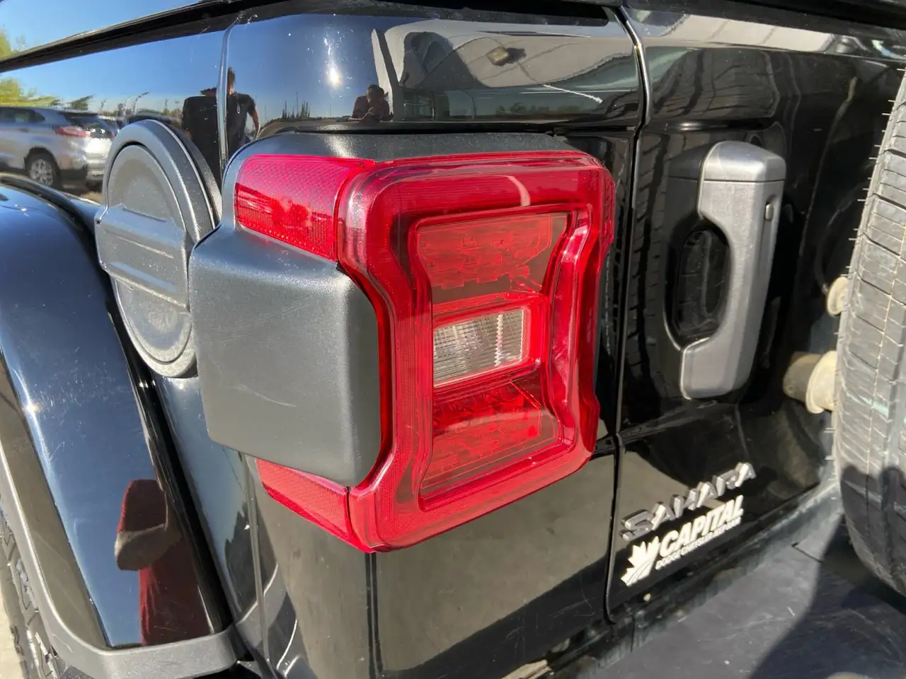 Jeep Wrangler - Image 12