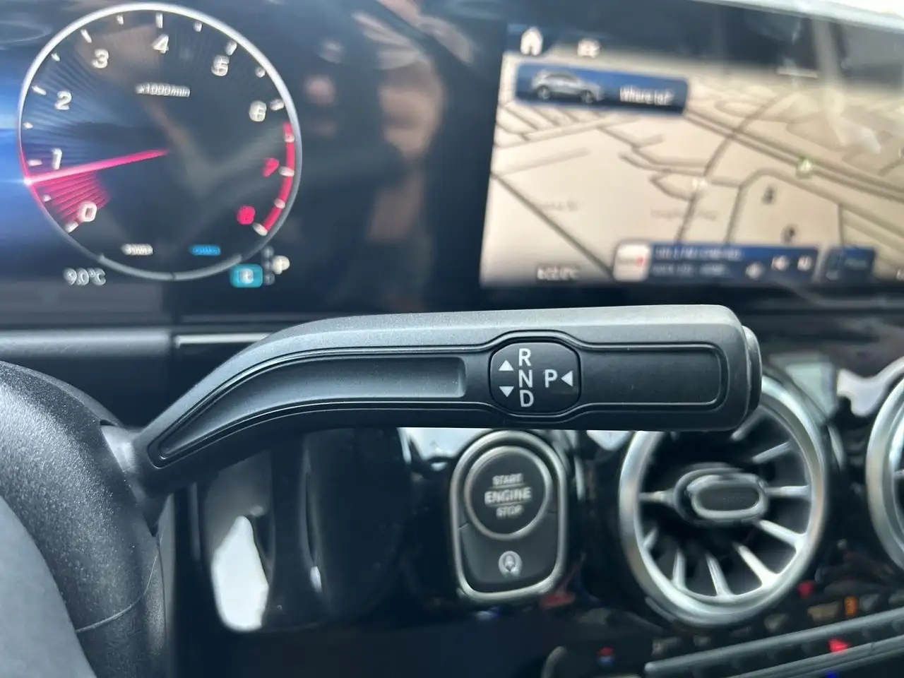 Mercedes-Benz GLA - Image 28