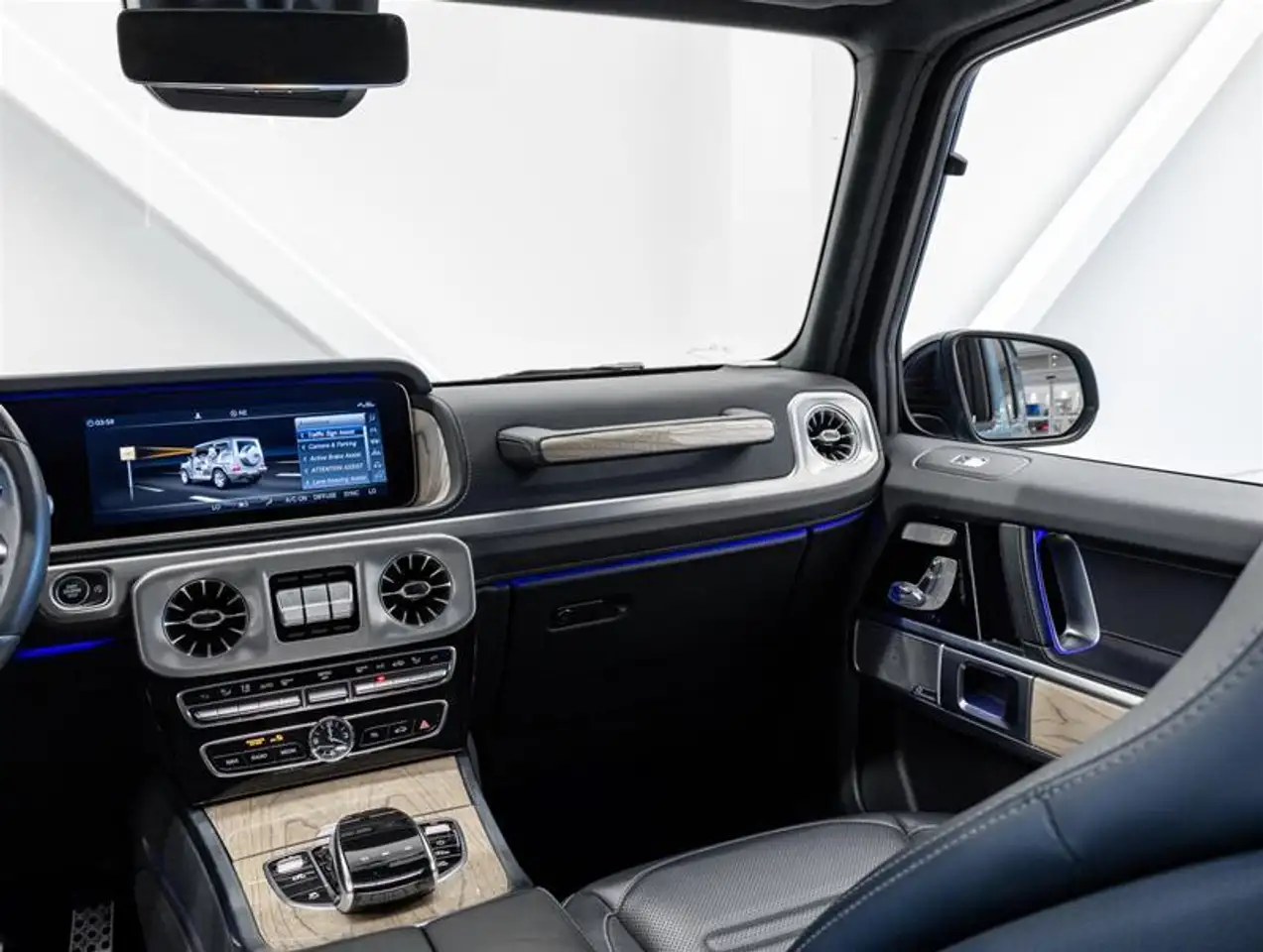 Mercedes-Benz G-Class - Image 40