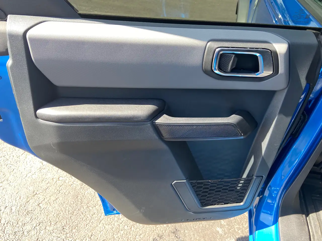 Ford Bronco - Image 23
