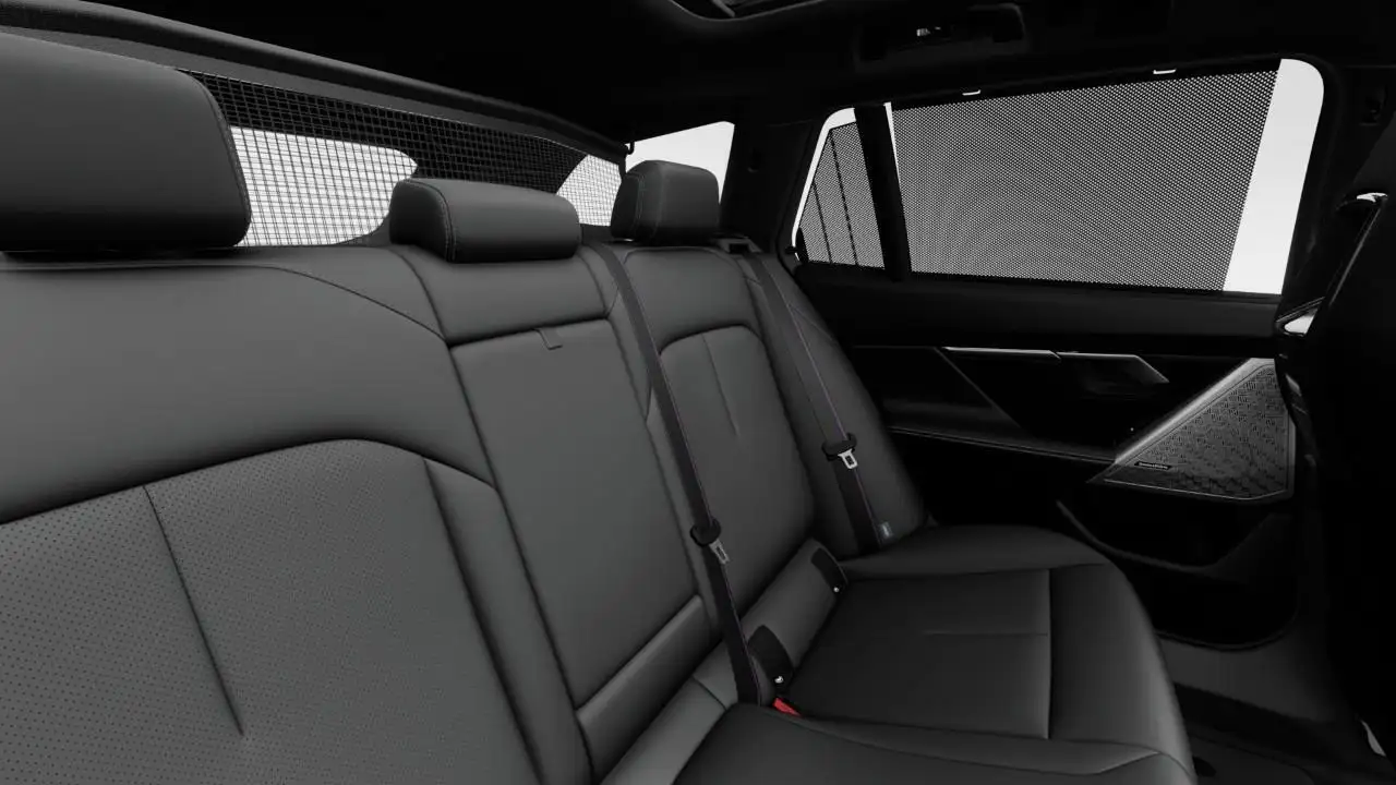 BMW M5 - Image 12