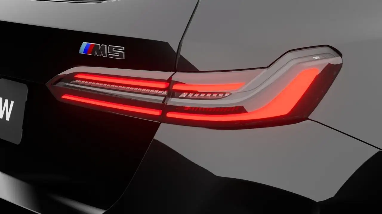 BMW M5 - Image 8