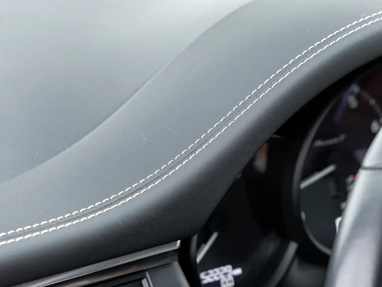 Porsche Macan - Image 16