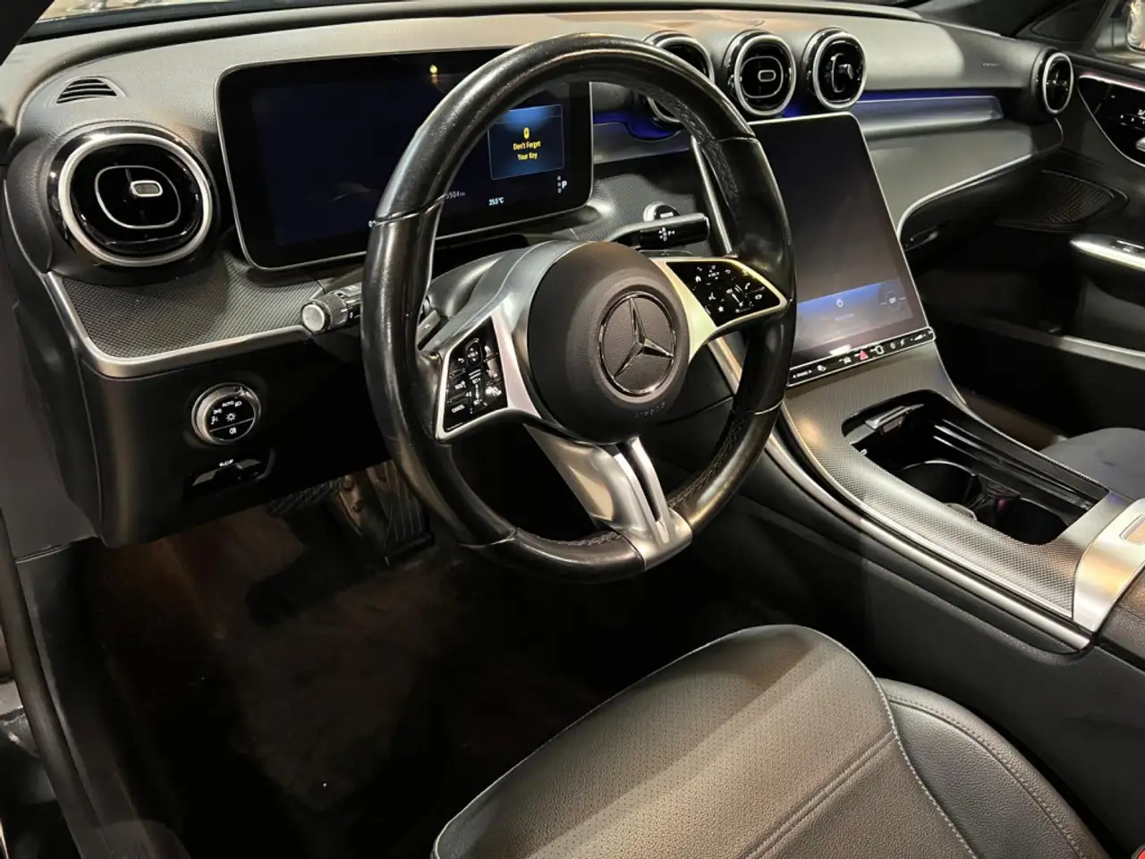 Mercedes-Benz C-Class - Image 37