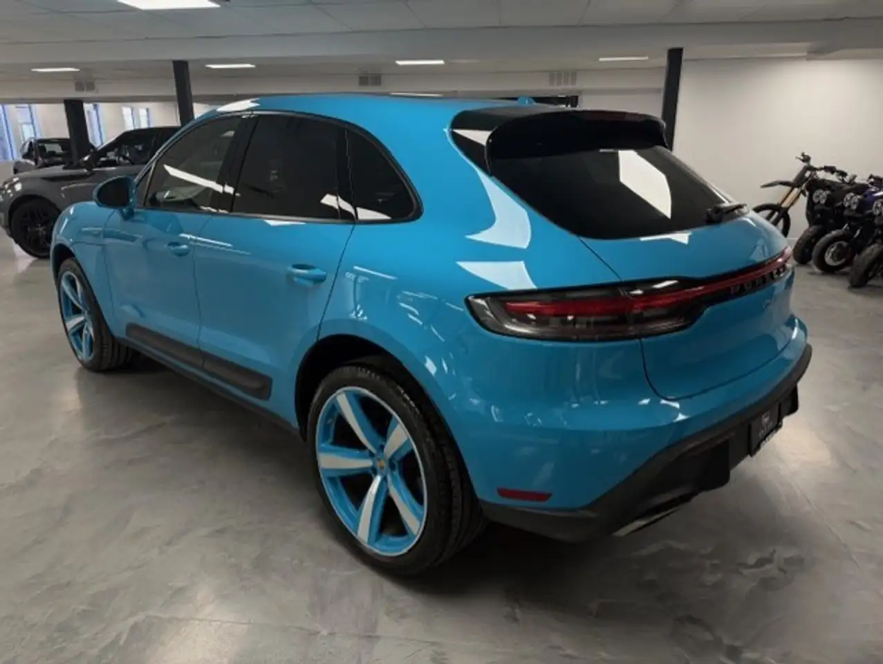 Porsche Macan - Image 4
