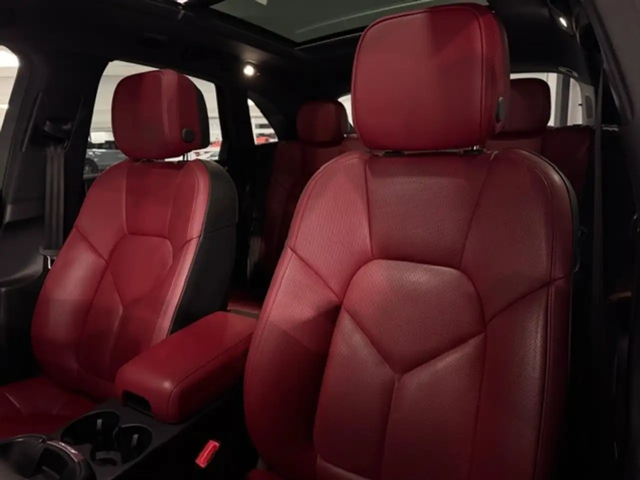 Porsche Macan - Image 18
