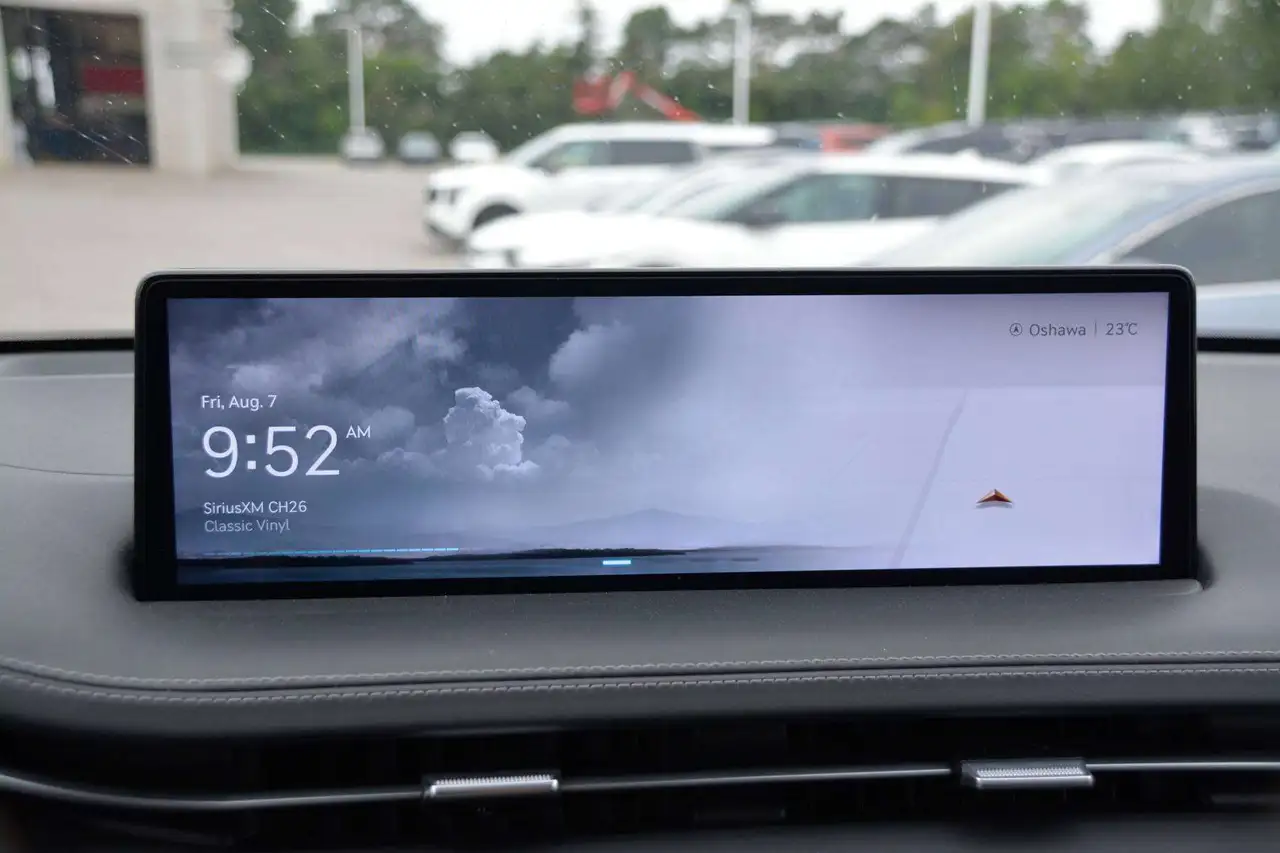 Genesis GV70 - Image 6