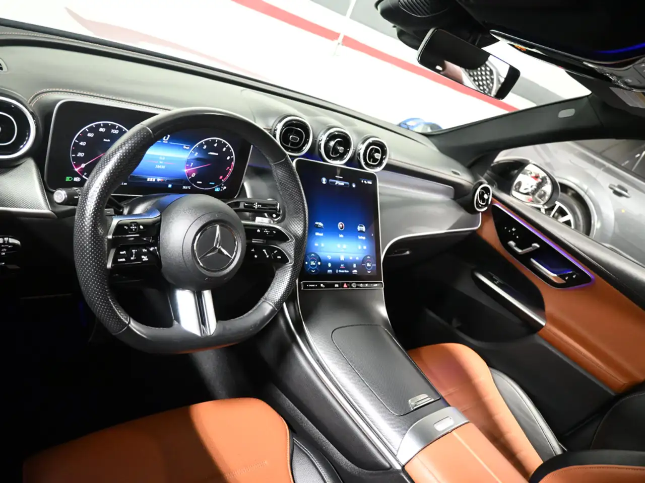 Mercedes-Benz GLC - Image 10