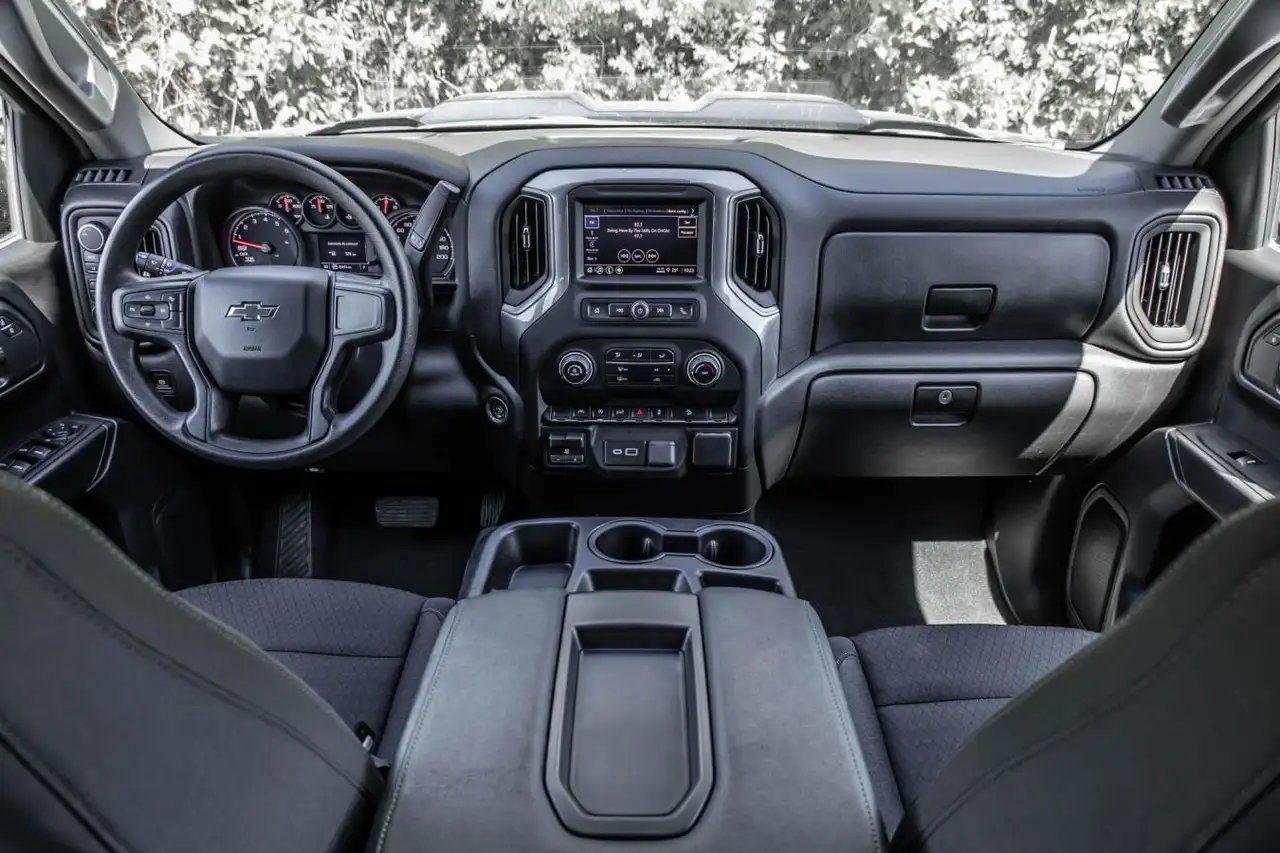 Chevrolet Silverado 1500 - Image 26