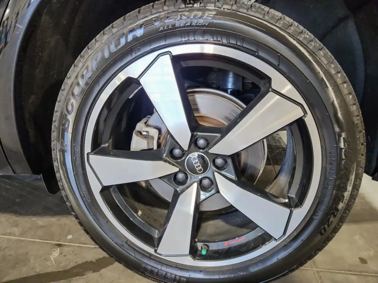 Audi Q5 - Image 6