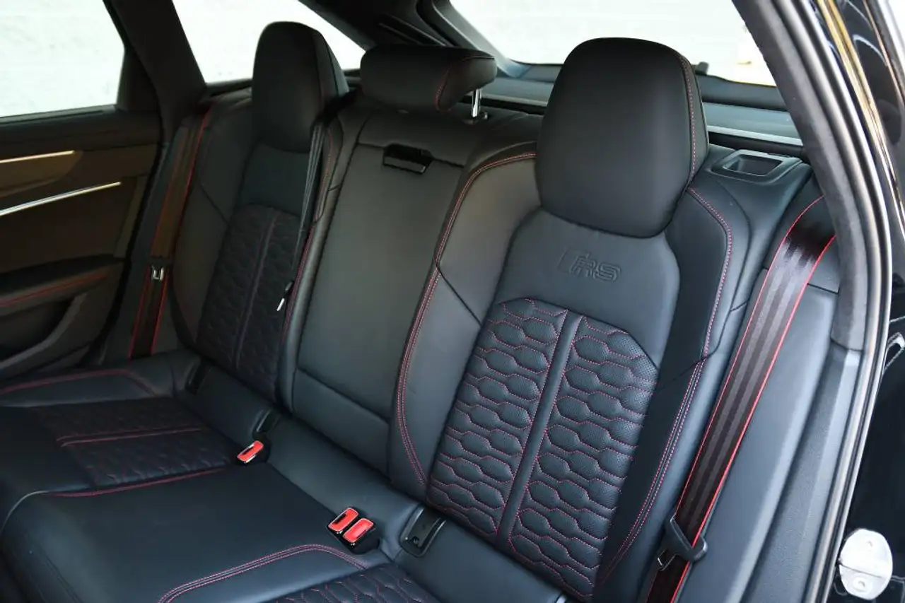 Audi RS6 - Image 17