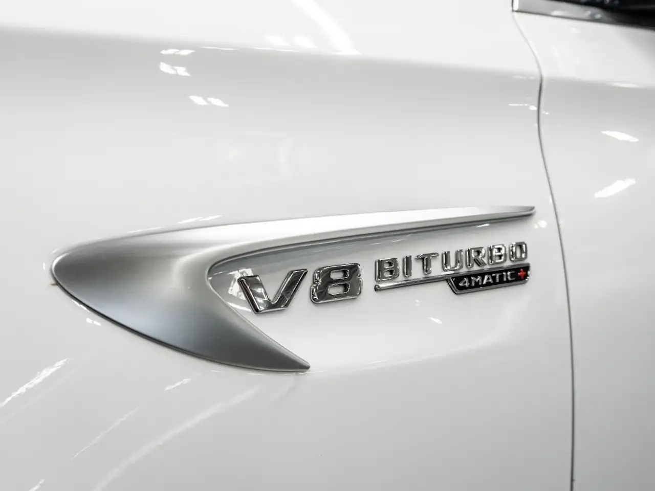 Mercedes-Benz E-Class - Image 12