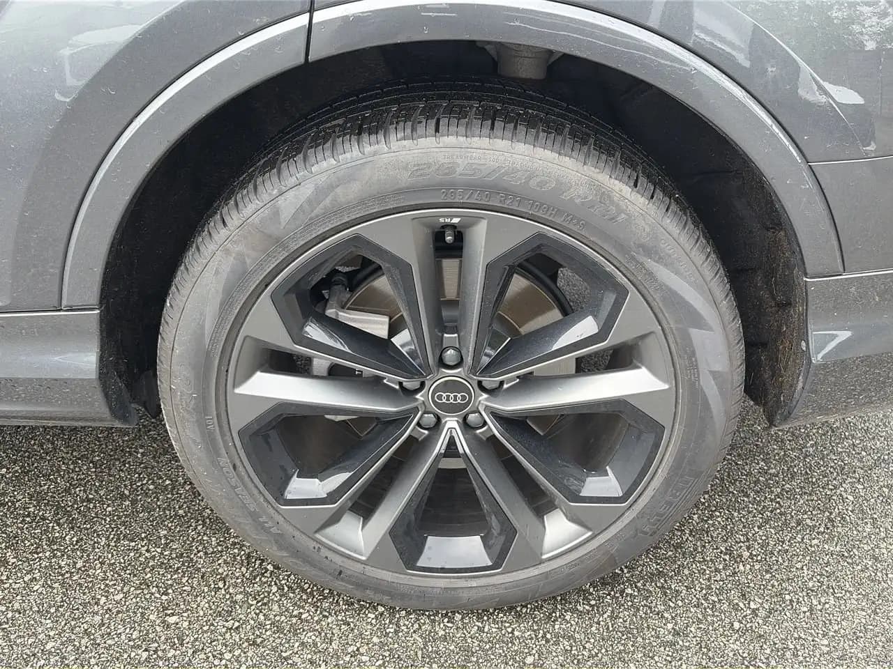 Audi Q7 - Image 18