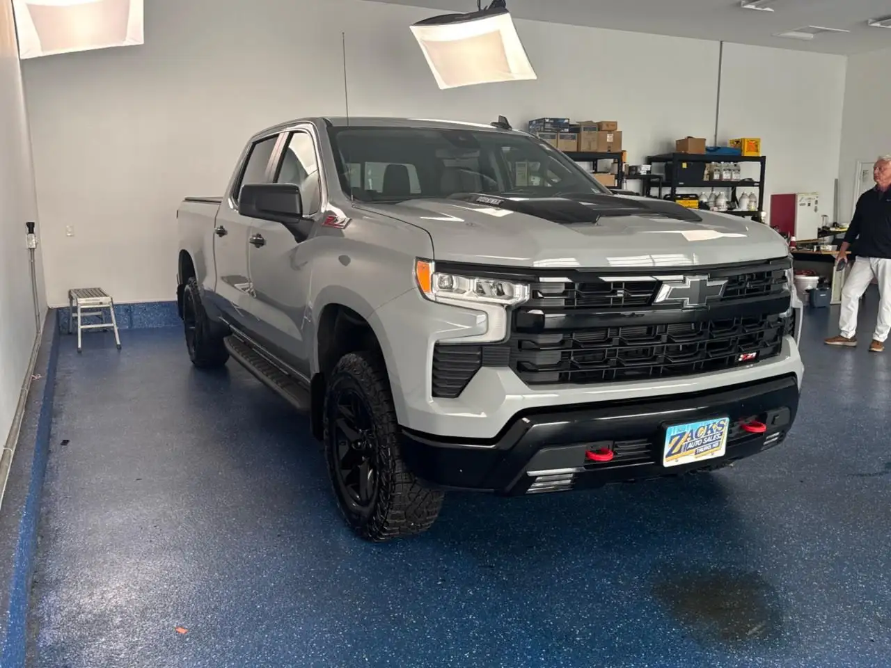 Chevrolet Silverado 1500 - Image 3