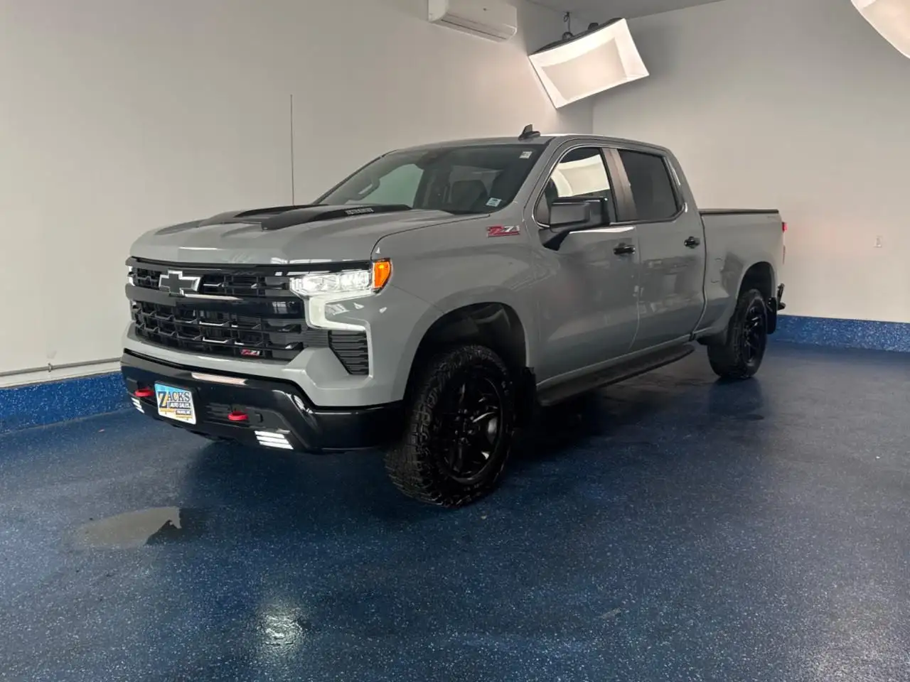 Chevrolet Silverado 1500 - Image 1