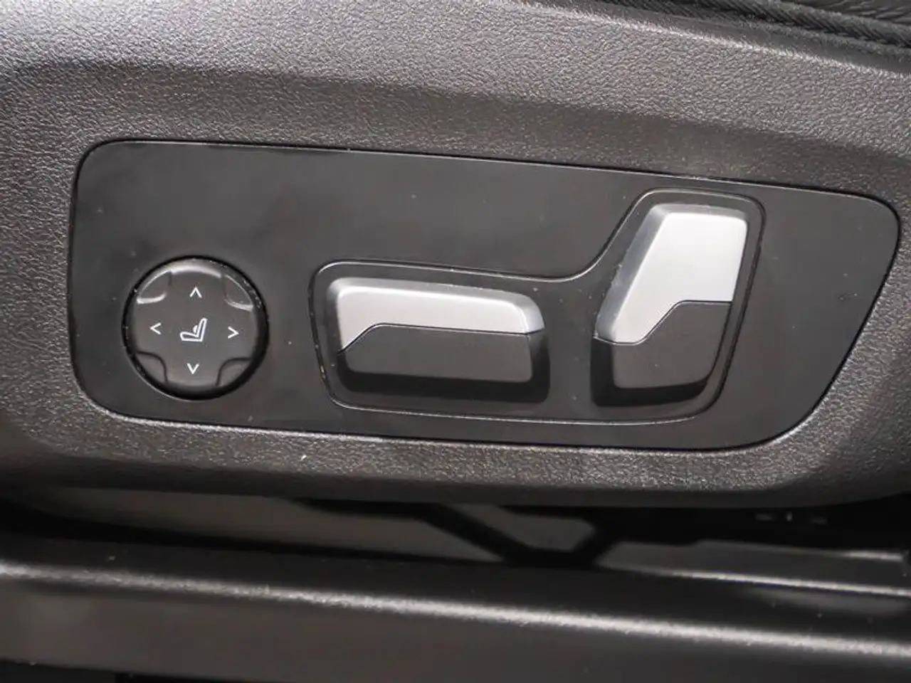 BMW X3 - Image 9
