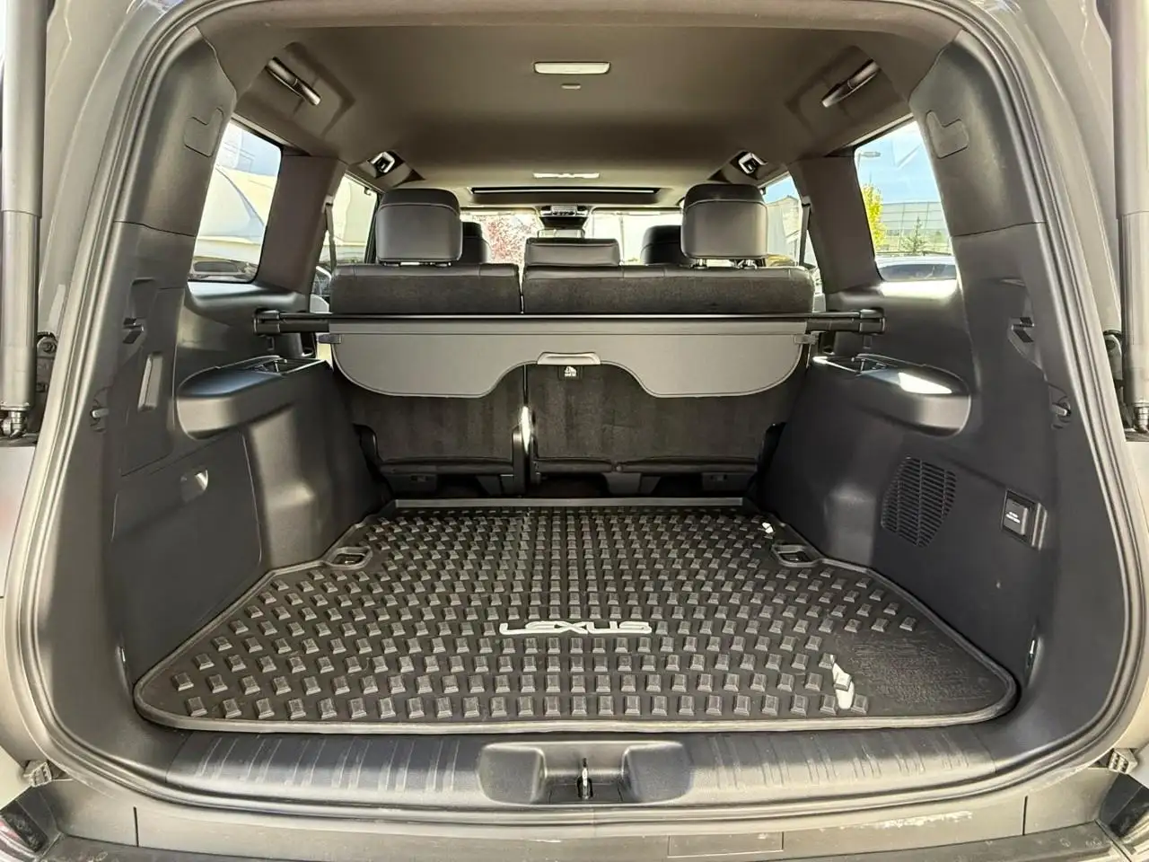 Lexus GX 550 - Image 22
