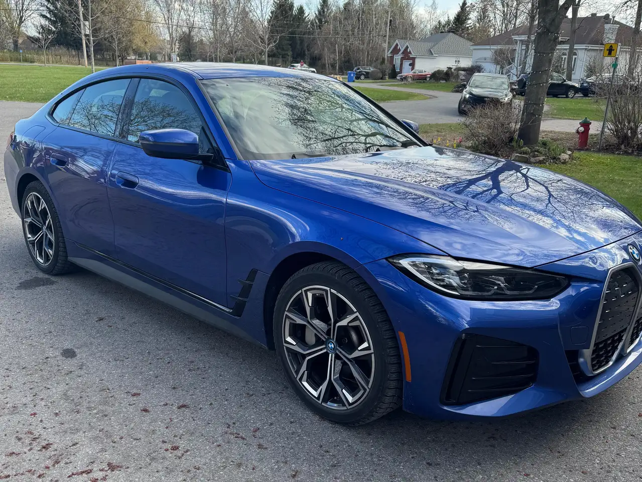 BMW i4 - Image 3