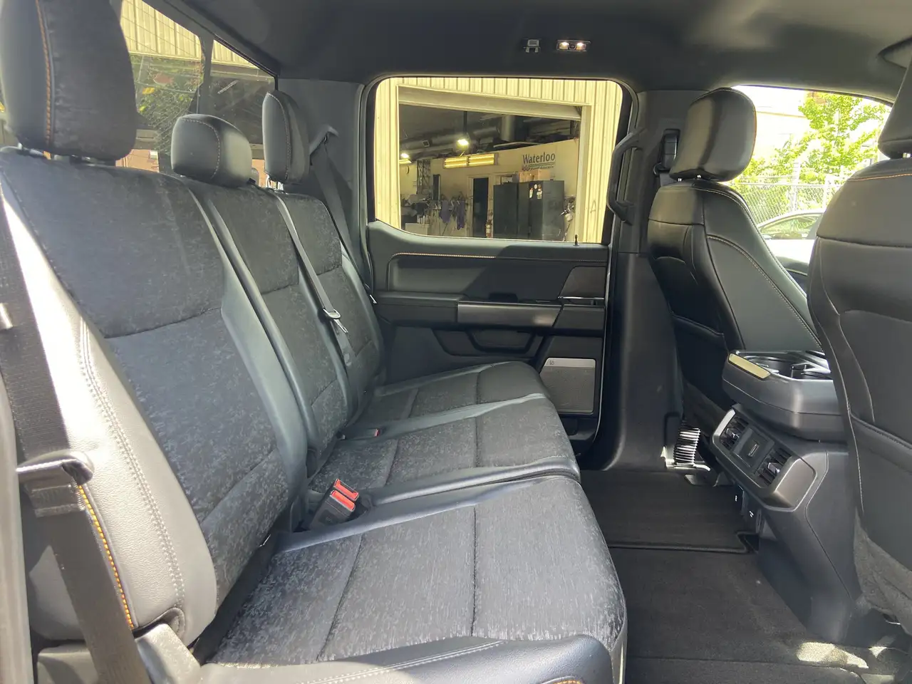 Ford F-150 - Image 21
