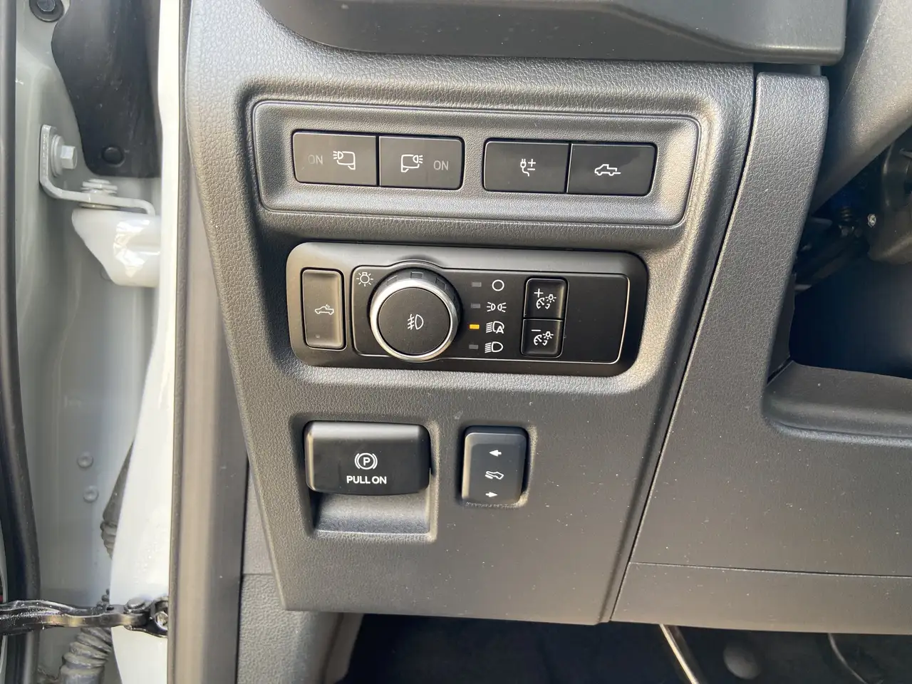 Ford F-150 - Image 7
