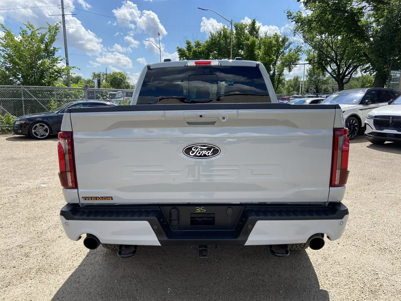 Ford F-150 - Image 17