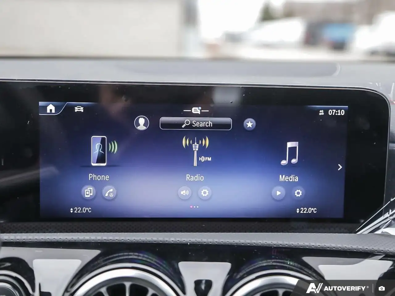 Mercedes-Benz CLA - Image 19