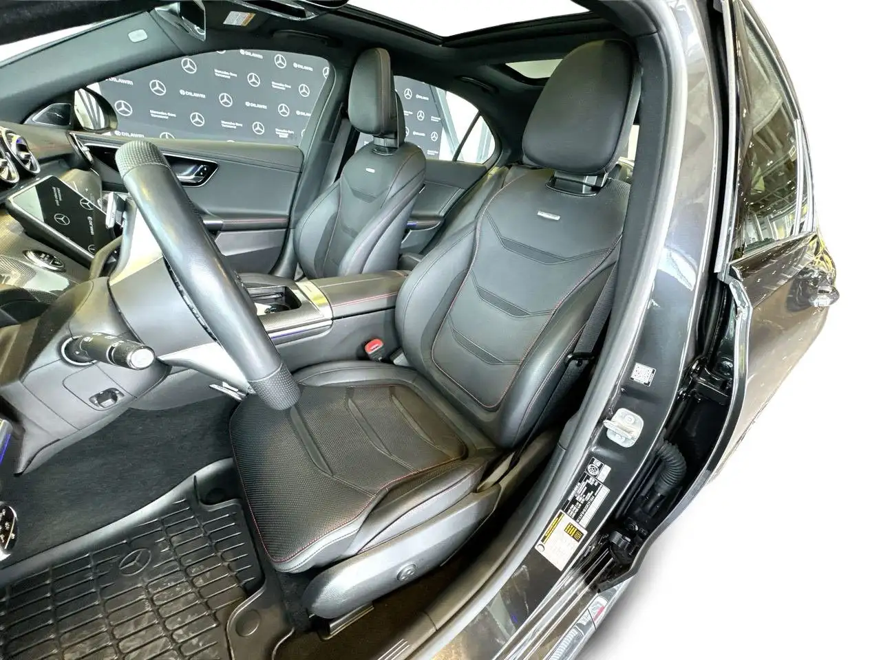 Mercedes-Benz C-Class - Image 15