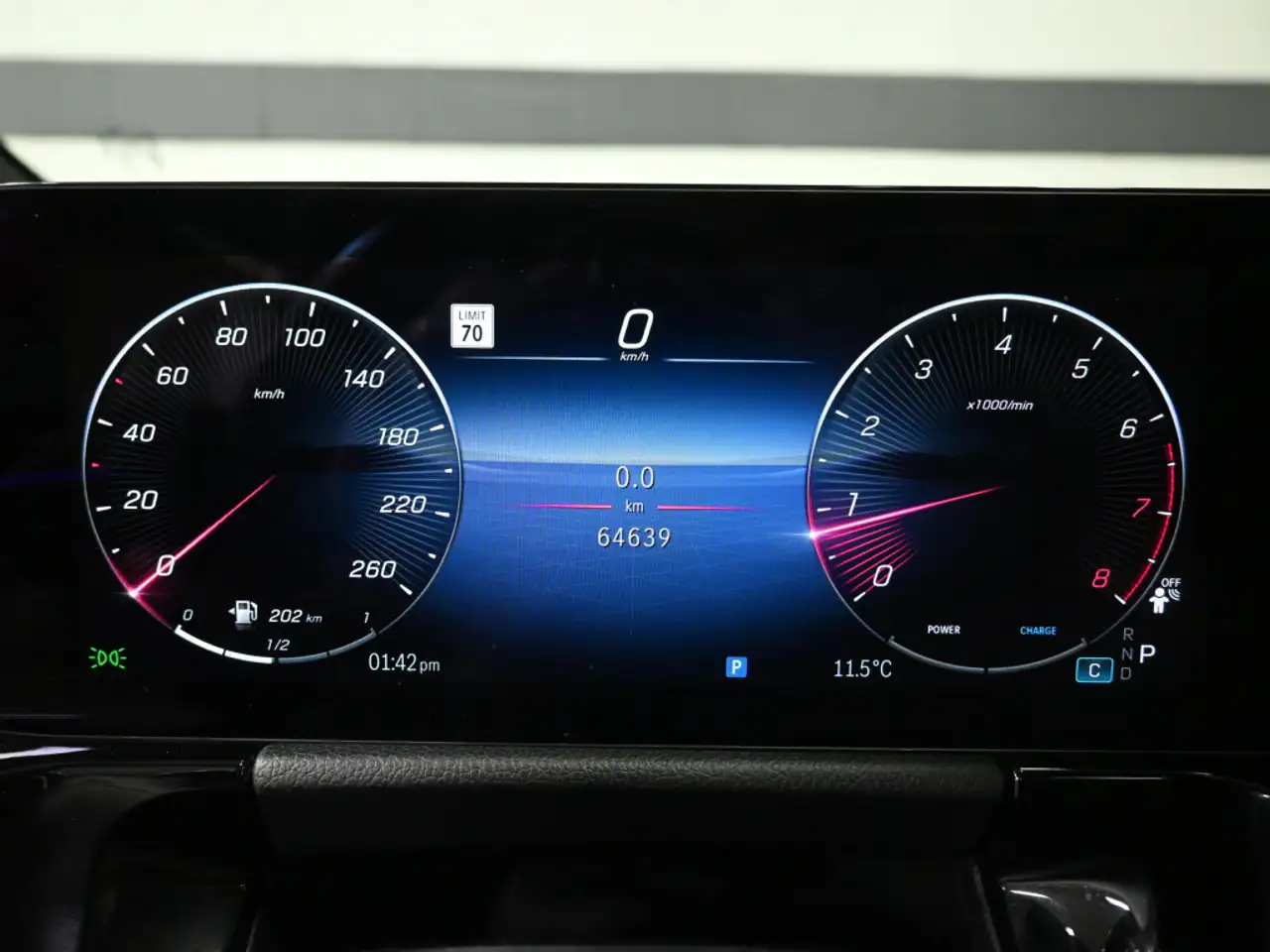 Mercedes-Benz GLA - Image 13