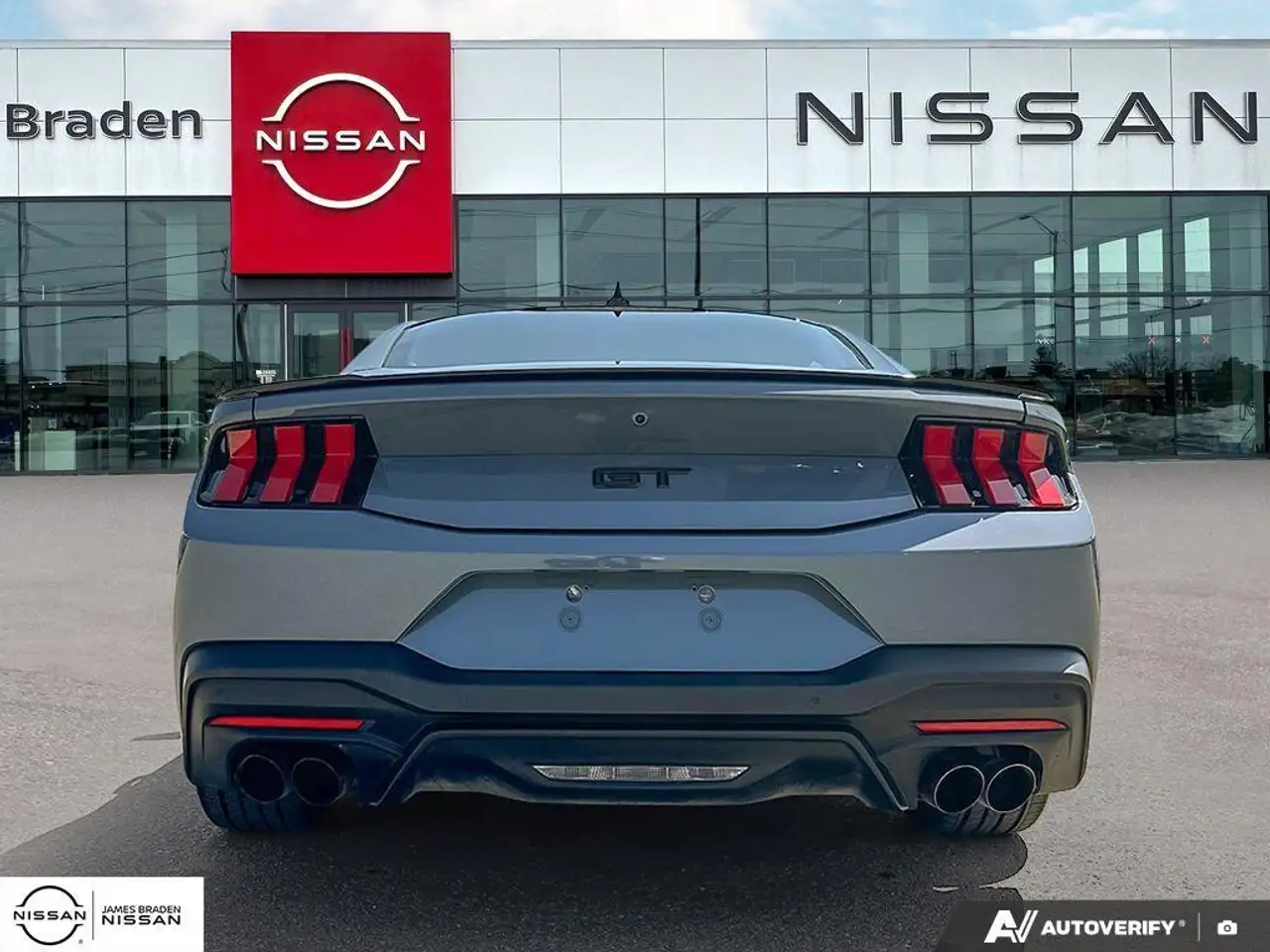 Ford Mustang - Image 5
