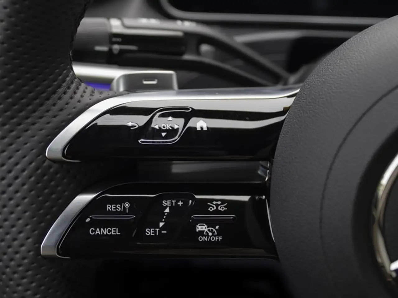 Mercedes-Benz CLE - Image 12