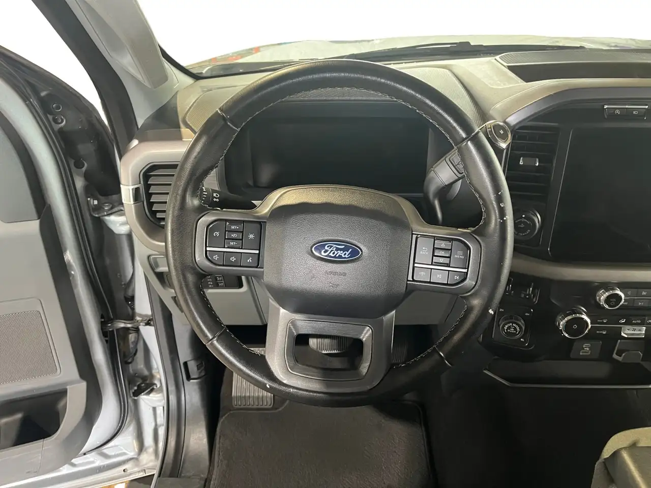 Ford F-150 - Image 12