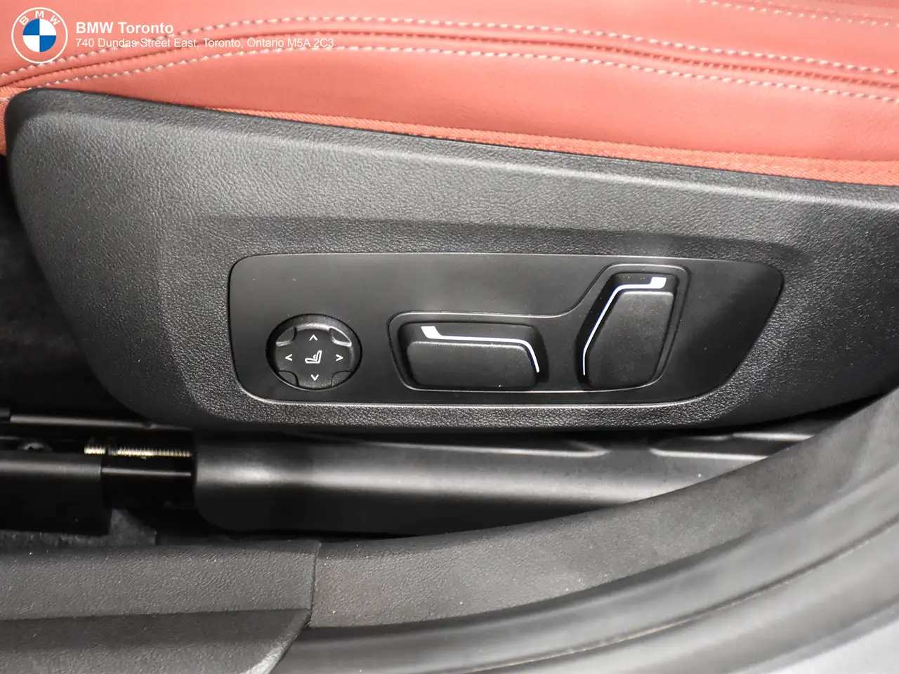 BMW 3 Series - Image 12