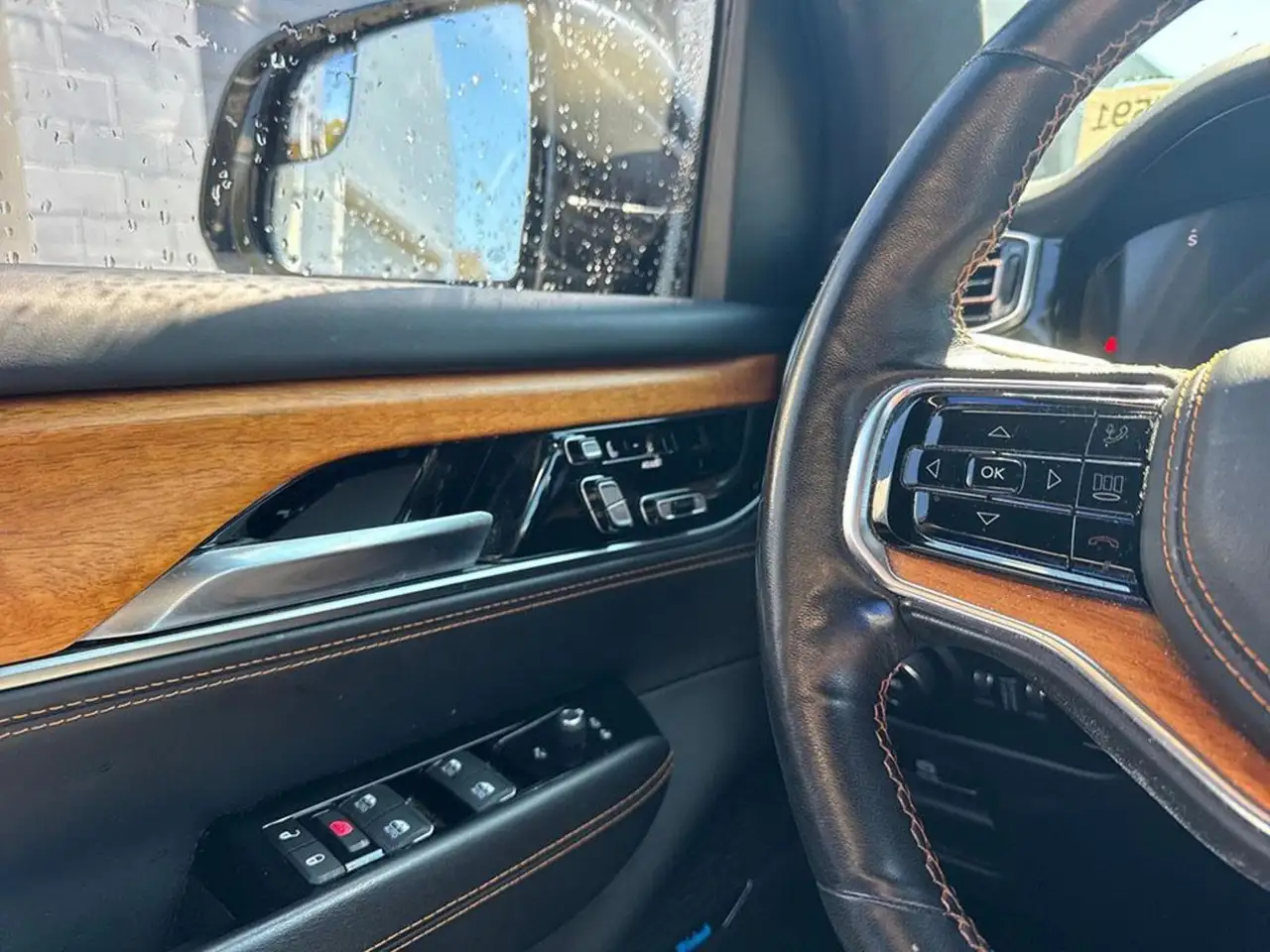 Jeep Grand Wagoneer - Image 16
