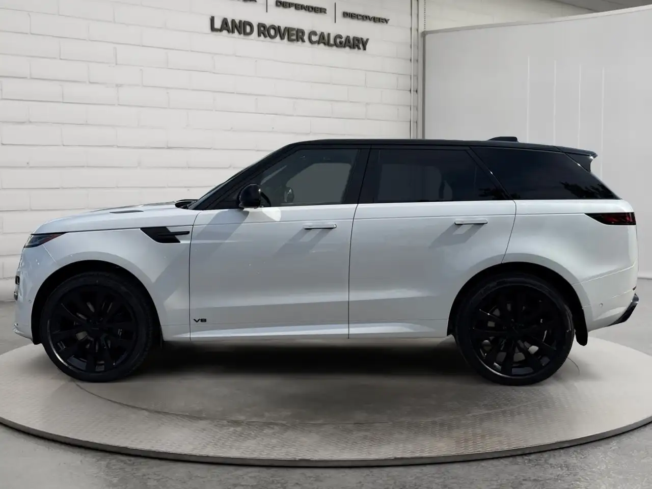 Land Rover Range Rover Sport - Image 2