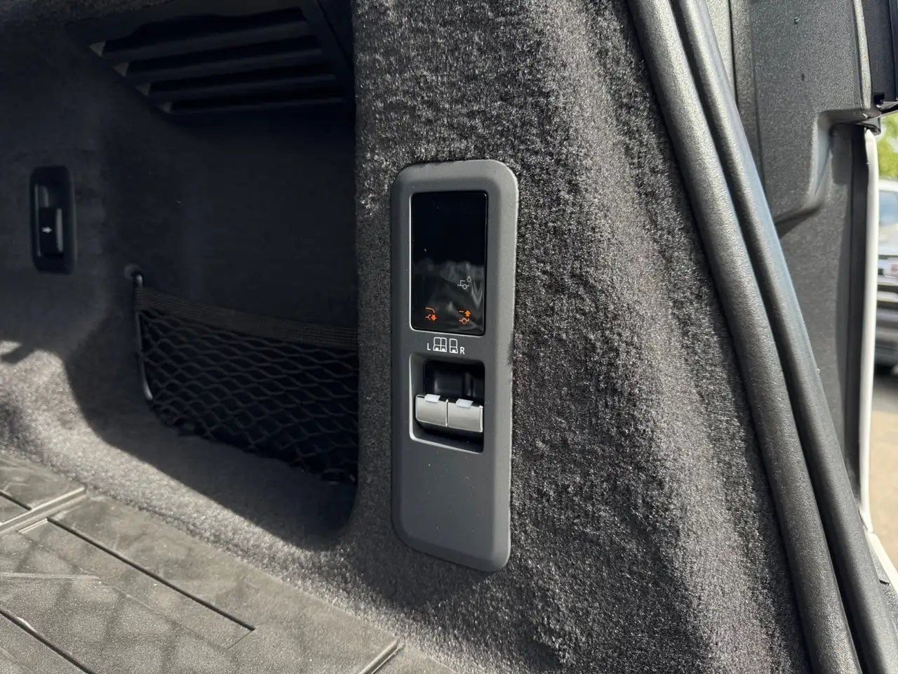 Land Rover Range Rover Sport - Image 26