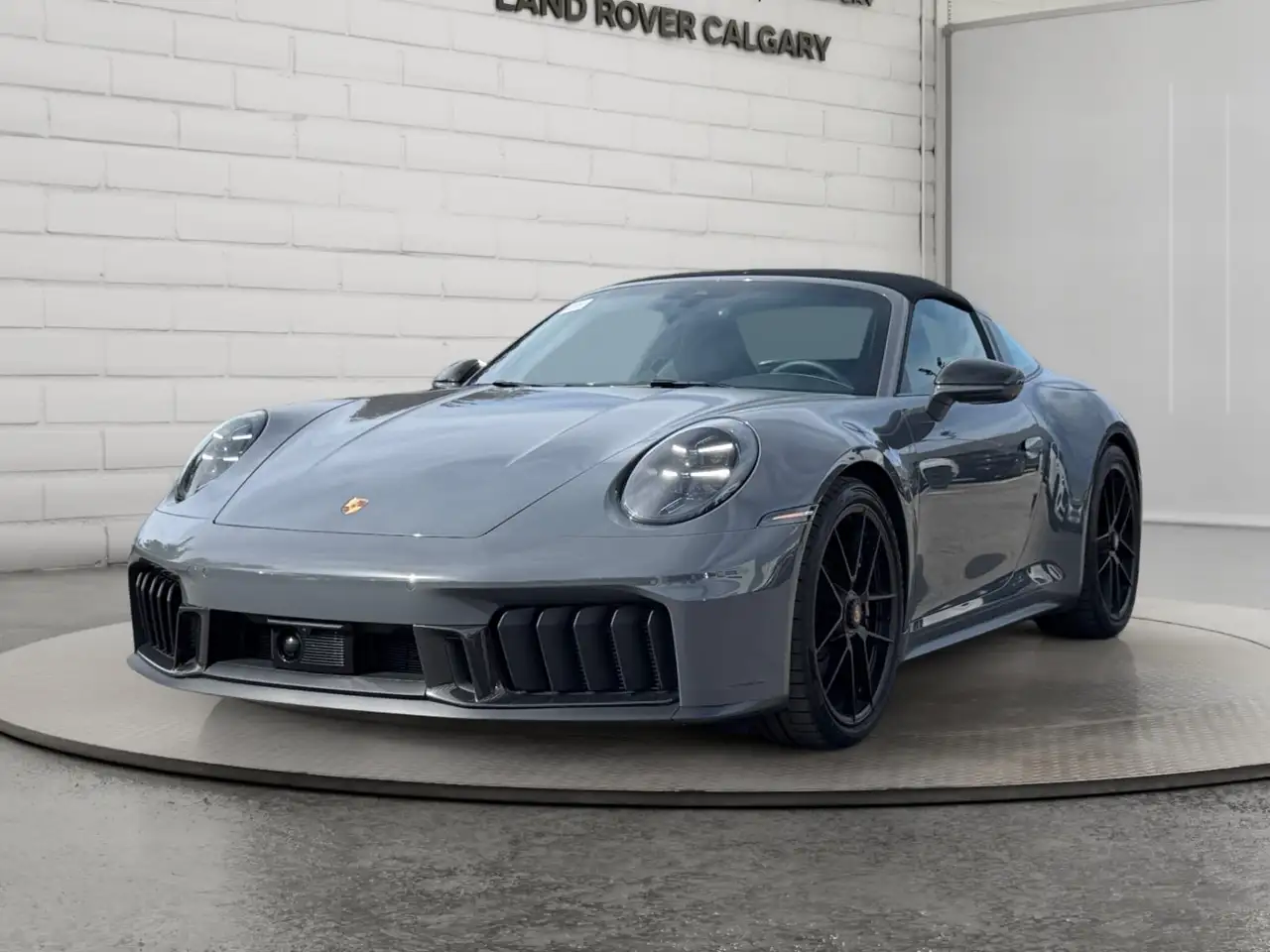 Porsche 911 - Image 1