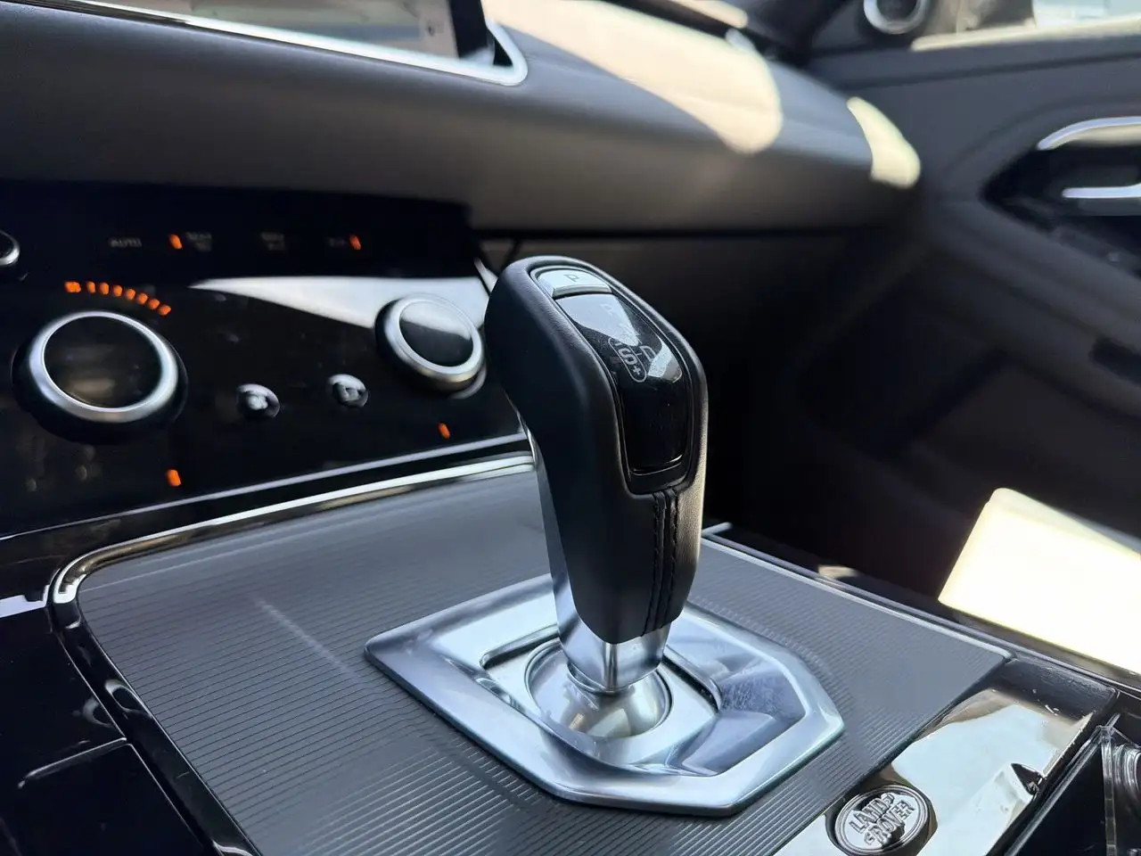 Land Rover Range Rover Evoque - Image 17
