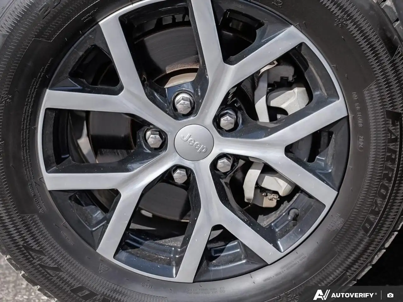 Jeep Grand Cherokee - Image 7
